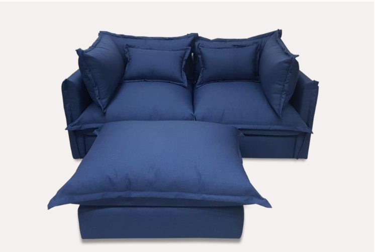 Adamo- Loveseat con Taburete